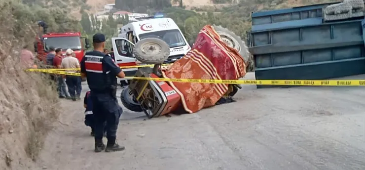 Seyyar pide fırını taşıyan traktör devrildi: 1 ölü, 1 yaralı