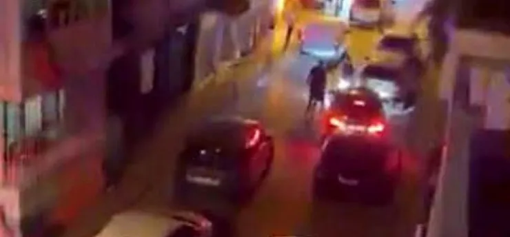 Silahlı kavgada ağır yaralanan kişi hayatını kaybetti