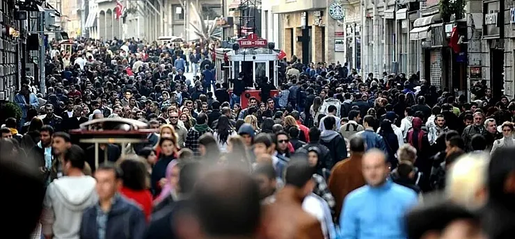 Türkiye, 86 milyon 92 bin 168 kişiyle nüfus büyüklüğüne göre 194 ülke arasında 18'inci sırada yer aldı