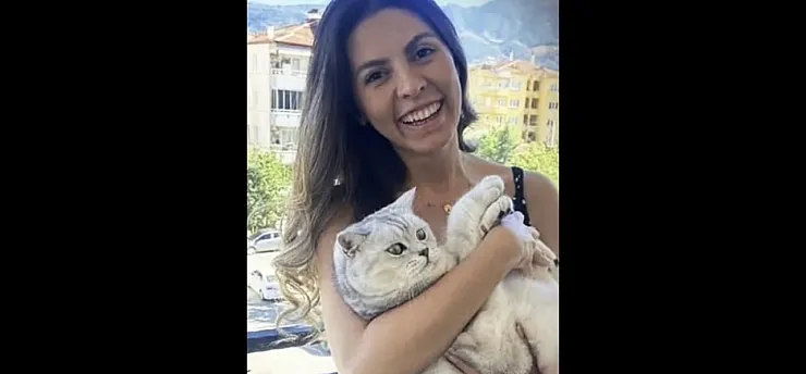 Yolun karşısına geçmek isterken otomobilin çarptığı kadın hayatını kaybetti