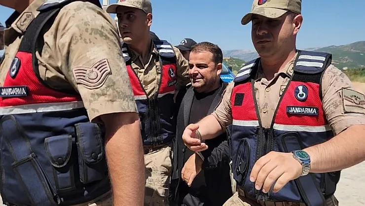 Gülistan Doku soruşturmasında tutuklanan Aca: '300 bin TL'yi Tuncay Sonel'e Tunceli valilik makamında elden verdim'