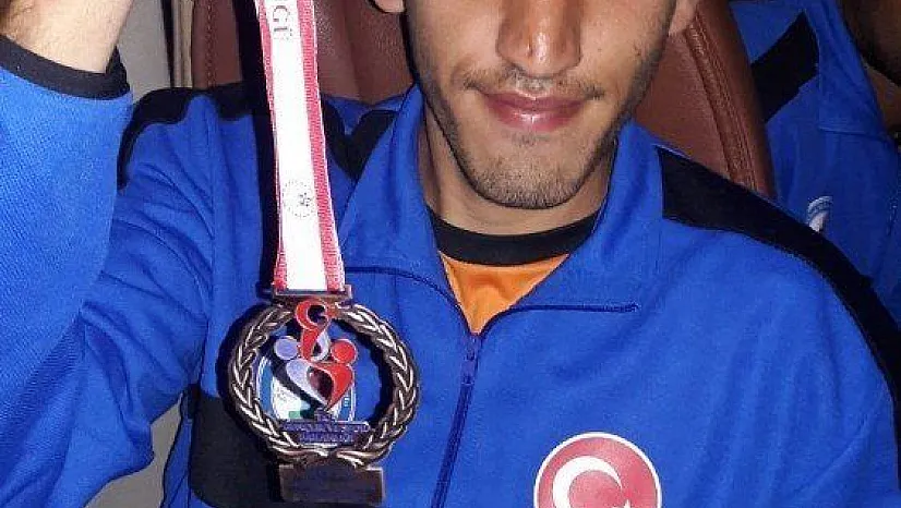 Özel öğrenci Türkiye 3'üncüsü oldu