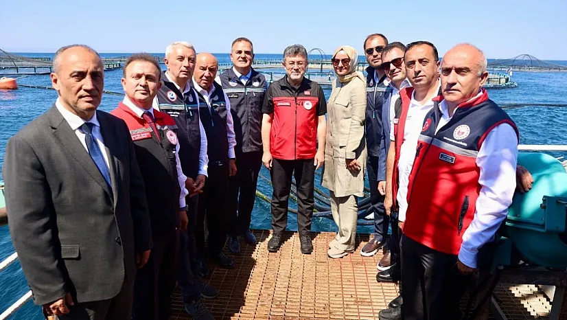 Bakan Yumaklı, Milas'taki su ürünleri tesisinde sektörün hedeflerini açıkladı