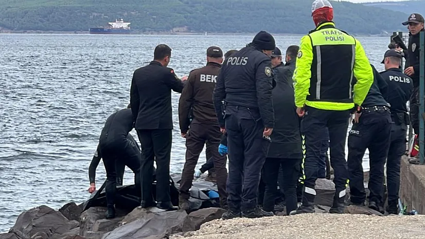 Çanakkale'de denizde erkek cesedi bulundu