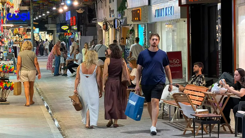 Fethiye Çarşı'da Eylül Yoğunluğu