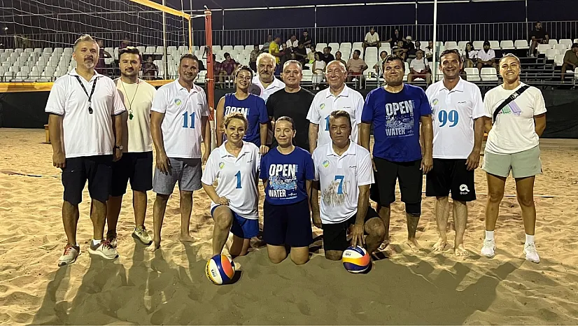 Fethiye'de plaj voleybolu turnuvasında ilk maçın galibi Kaymakamlık oldu