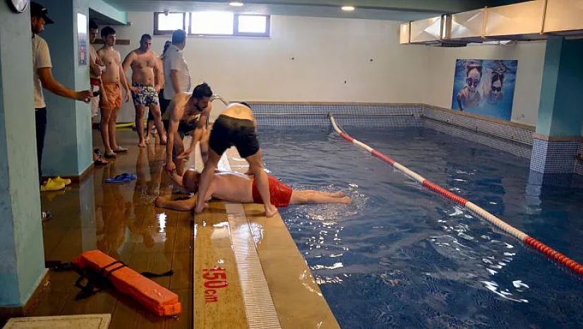 FTSO'NUN CANKURTARAN EĞİTİMİNDE 12 KİŞİ BELGE ALDI