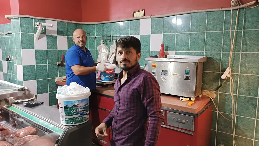 Kasaplarda kurban mesaisi