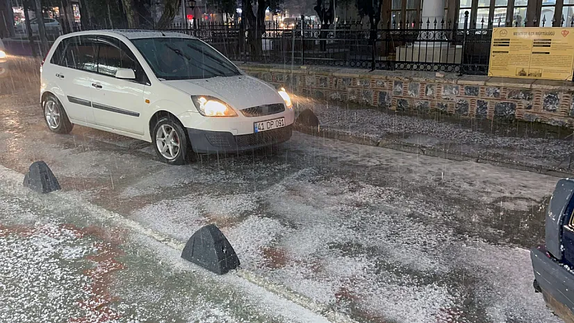 Menteşe'de dolu ve sağanak