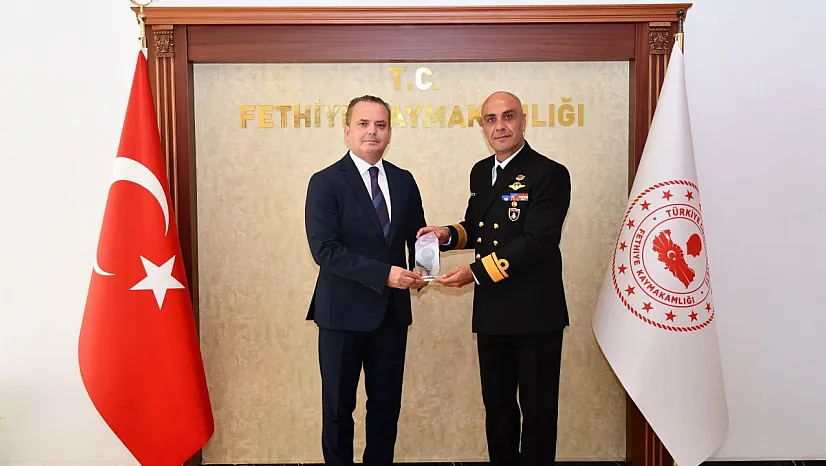 Tuğamiral Emre Ahmet İnal'dan Fethiye Kaymakamı Akkaya'ya Cumhuriyet Bayramı ziyareti
