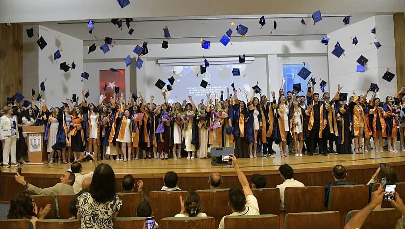 Yatağan'da üniversite öğrencileri kep attı