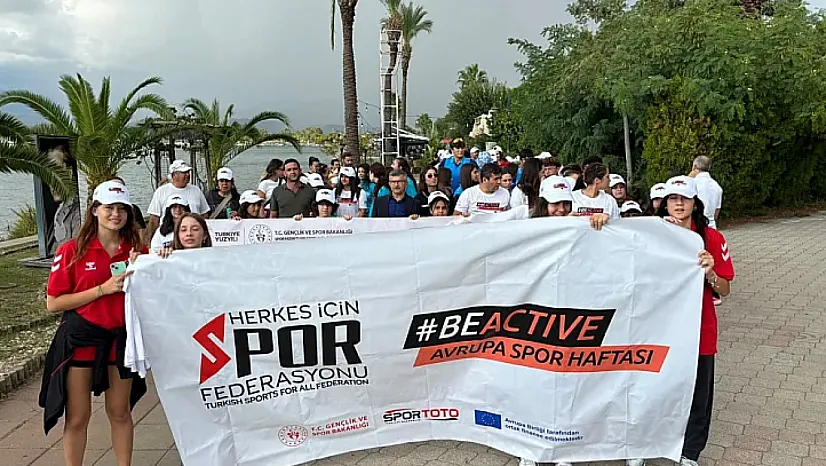 Fethiye'de spor ve hareket için hep birlikte yürüdüler