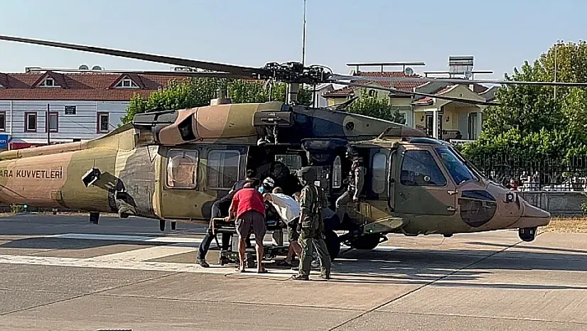 Fethiye'de yamaç paraşütü kazasında hayatını kaybeden 2 kişinin cenazeleri hastaneye getirildi