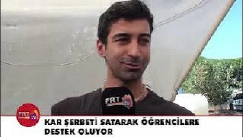 Kar Şerbeti Satarak Öğrencilere Destek Oluyor