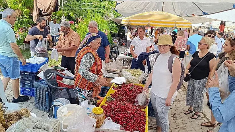 Nif Kiraz Festivali Coşkusu Başladı: Yöresel Lezzetler ve Renkli Etkinlikler İlgi Gördü