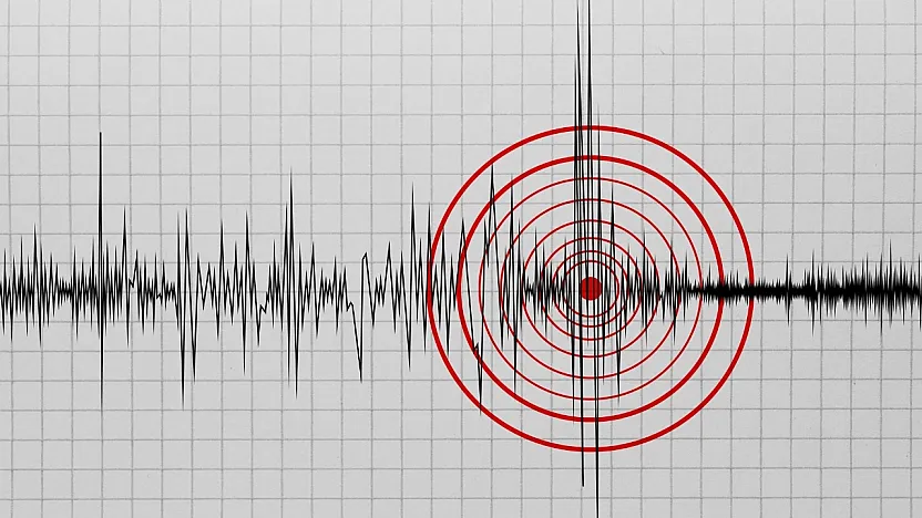 Adana ve Osmaniye'de peş peşe 3 deprem