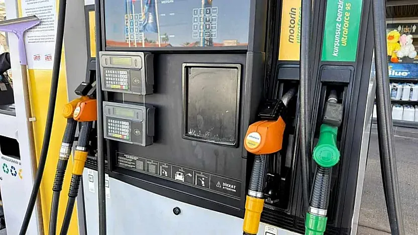 Akaryakıtta indirim sevinci kısa sürdü: Motorine 8,89 lira zam