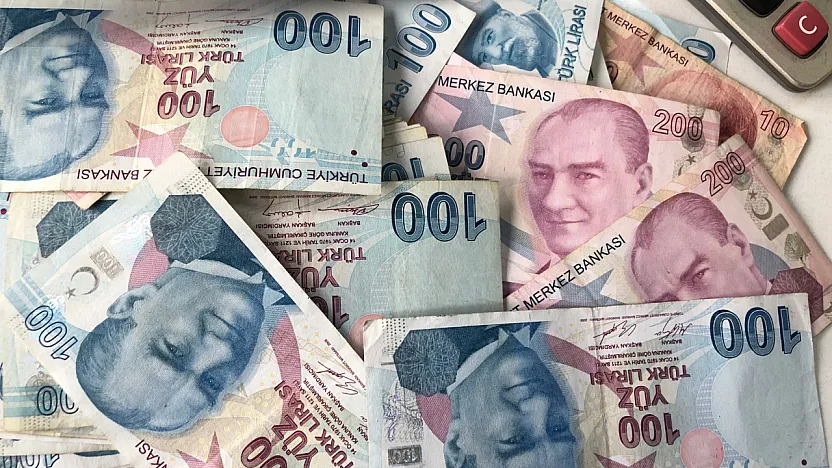 Asgari ücret 35 bin TL'yi aşacak mı? Özgür Erdursun'dan yeni tahmin