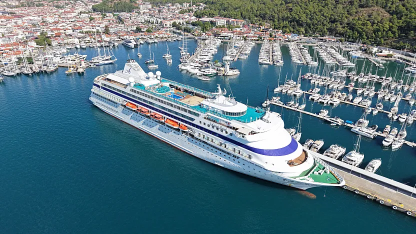 'Astoria Grande' kruvaziyeri Marmaris'e 447 turist getirdi