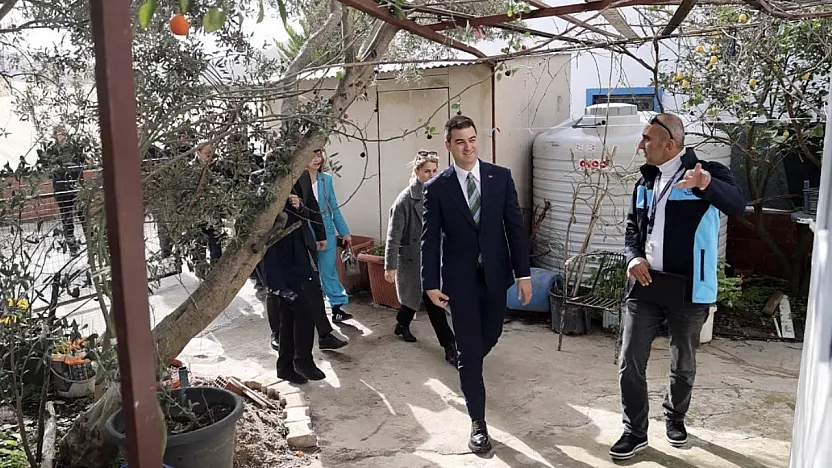 Başkan Mandalinci 'süper babaanne' olarak tanınan Gülsiye Duran'ı ziyaret etti