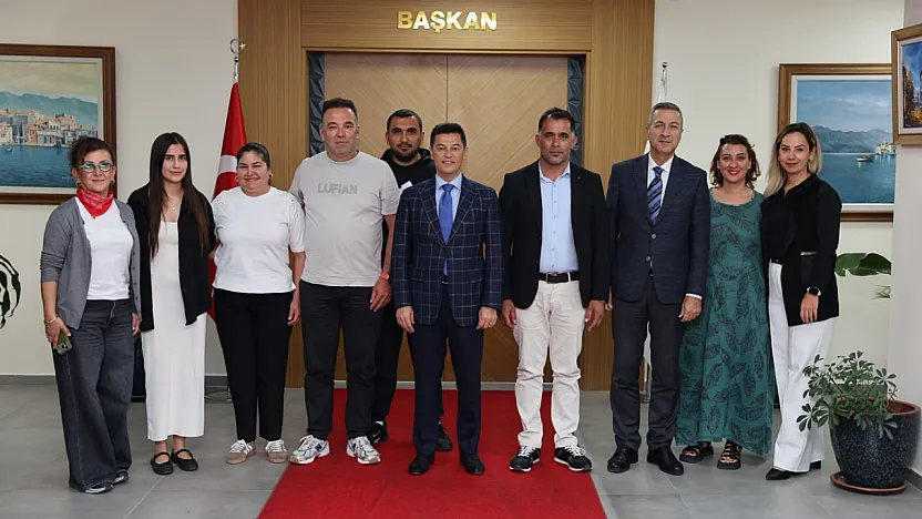Başkan Ünlü, Selimiye Mahalle Muhtarı Akgül ve mahalle sakinlerini ağırladı