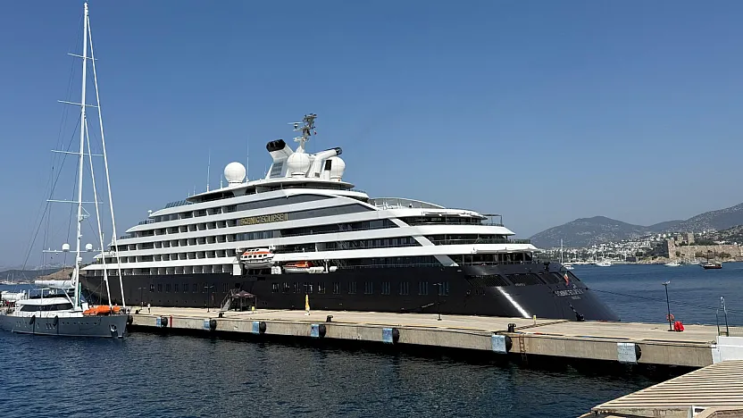 Bodrum'a 'Scenic Eclipse 2' kruvaziyeriyle 218 turist geldi