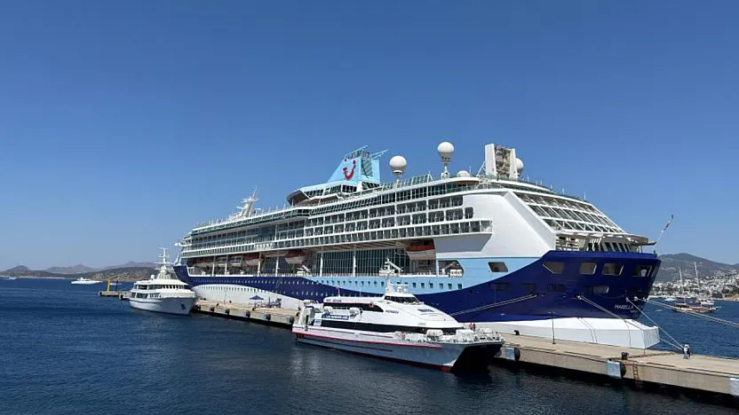 Bodrum'a turist akını Deniz yoluyla 1760 turist geldi