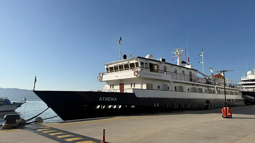 Bodrum'a üç kruvaziyer gemisiyle 650 turist geldi