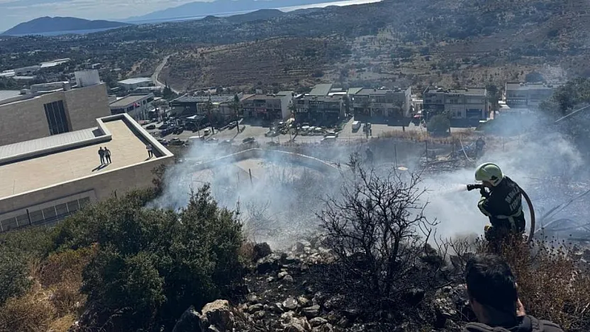Bodrum'da alevler makilik alana yayıldı