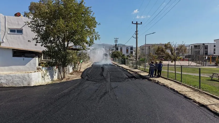 Bodrum'da asfalt çalışmaları devam ediyor