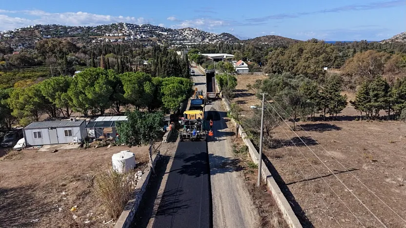 Bodrum'da beş mahallede yol çalışmaları sürüyor