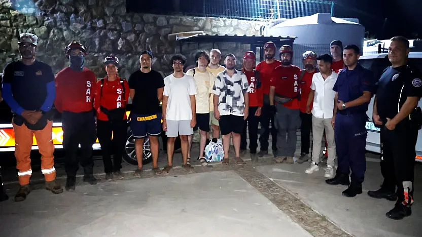 Bodrum'da dağlık alanda mahsur kalan 5 kişi kurtarıldı