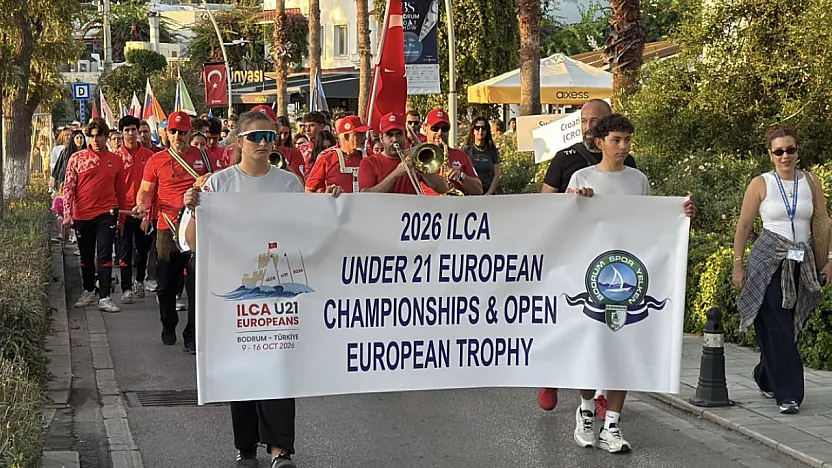 Bodrum'da ILCA 21 Yaş Altı Avrupa Yelken Şampiyonası öncesi kortej yürüyüşü yapıldı