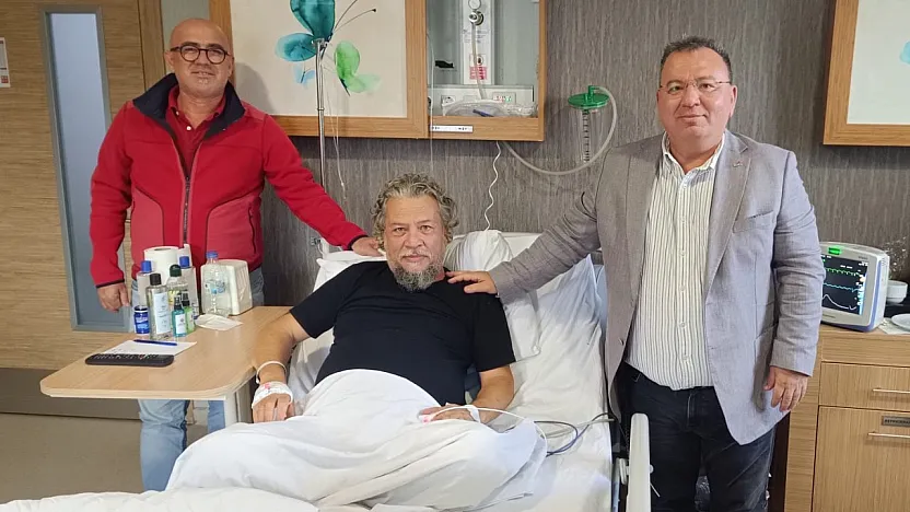 Bülent Uysal, tedavisi süren Seda Köktener'i ziyaret etti