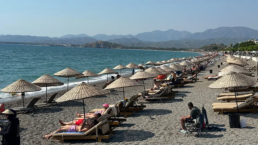 Çalış Plajı'nda Eylül Bereketi Şezlonglar Doldu