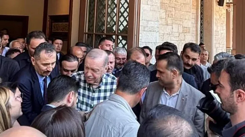 Cumhurbaşkanı Erdoğan, Marmaris'te vatandaşlarla buluştu