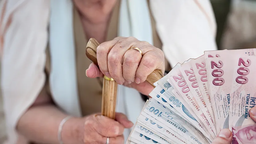 En düşük emekli maaşı Ocak 2027'de ne kadar olacak? İşte 5 zam senaryosu