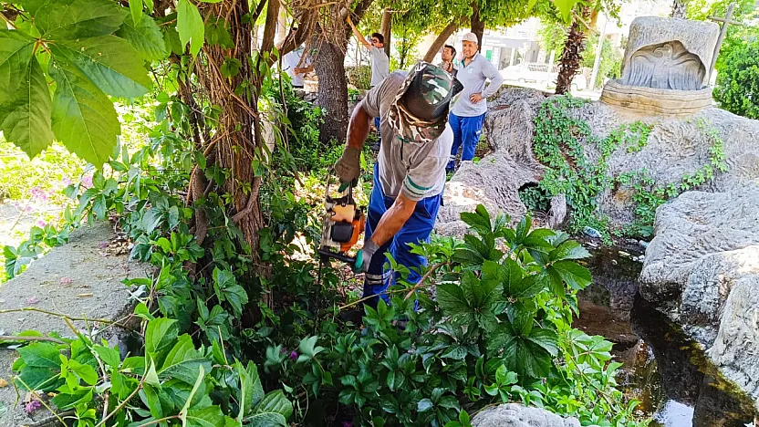Fethiye Belediyesi'nden Zakkum Parkı'nda Peyzaj Düzenlemesi