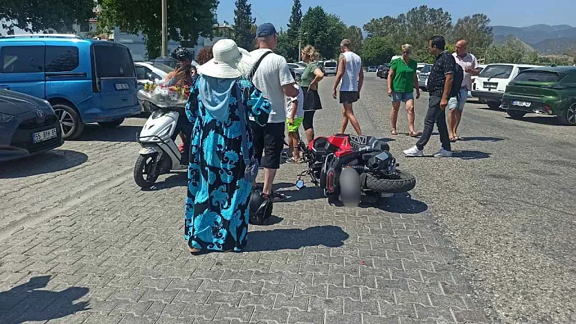 Fethiye Çalış'ta otomobil ile motosiklet çarpıştı: Rus sürücü yaralandı