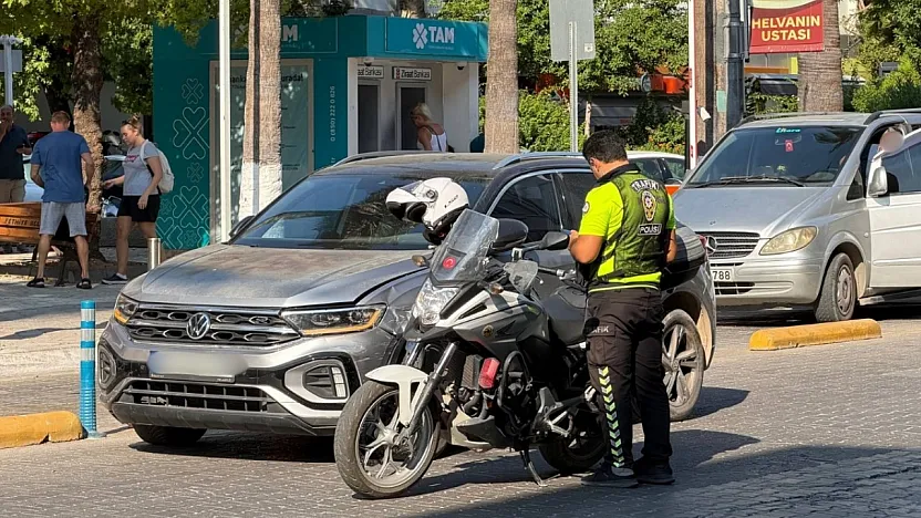 Fethiye Çarşı Caddesi'nde Hatalı Parka Geçit Yok
