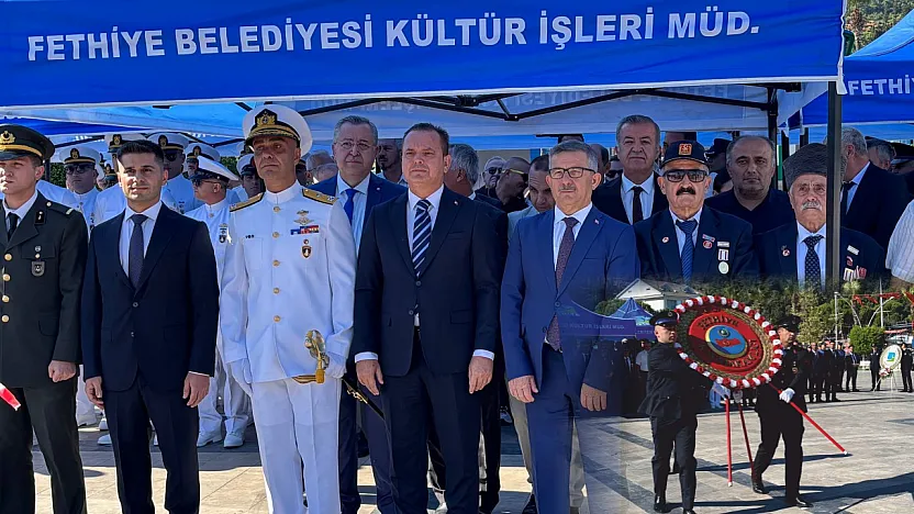 Fethiye'de 30 Ağustos Zafer Bayramı Coşkusu: Beşkaza Meydanı'nda Çelenk Töreni Düzenlendi