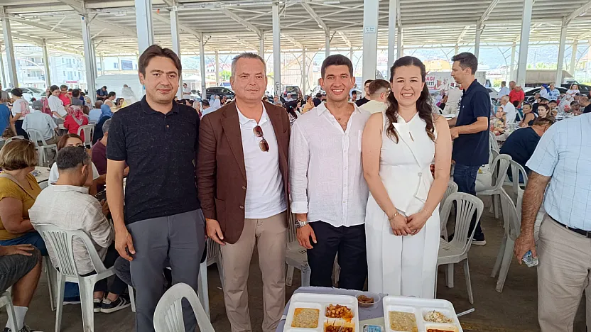 Fethiye'de Çıralı ailesinin mutlu günü öncesi geniş katılımlı buluşma