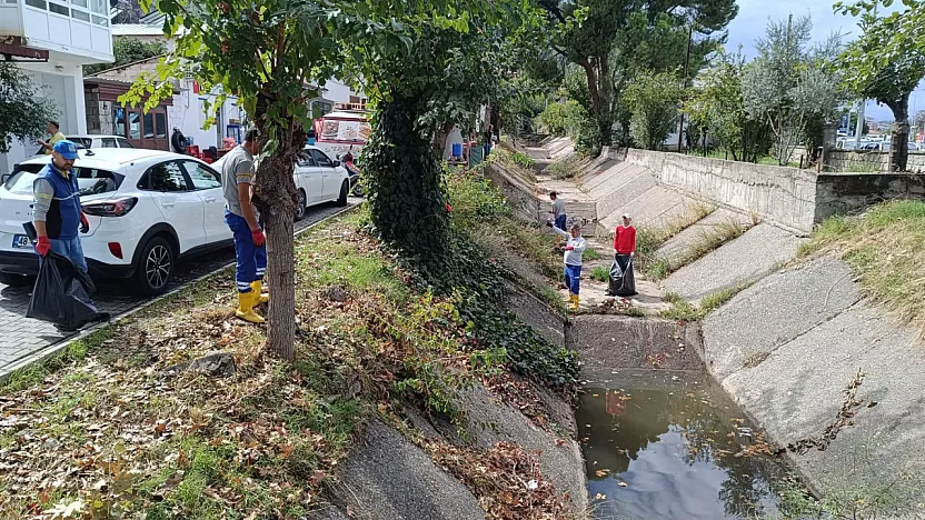 Fethiye'de Dere İçin Temizlik Çalışması Yapıldı