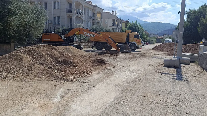 Fethiye'de drenaj çalışmaları sürüyor