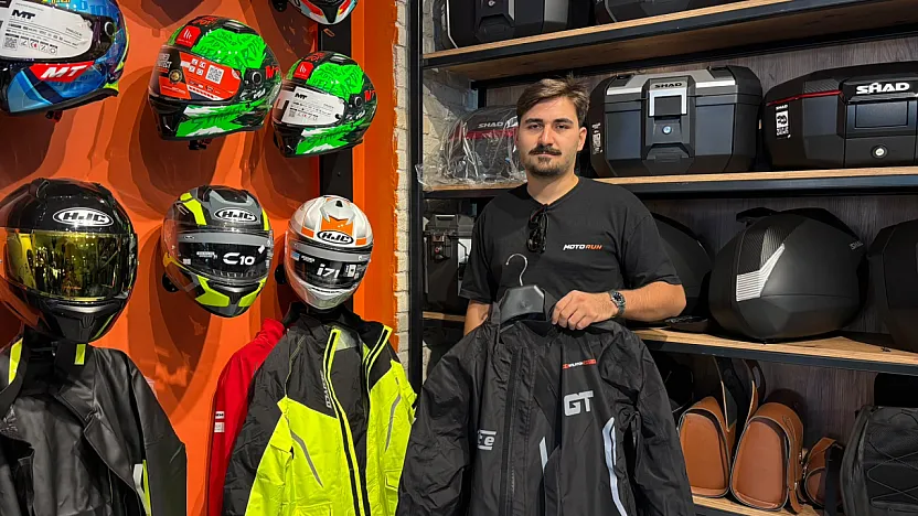 Fethiye'de motosiklet kullanıcıları kışa hazırlanıyor