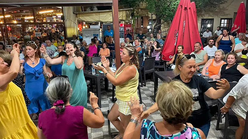 Fethiye'de müzik dolu yaz akşamları devam ediyor