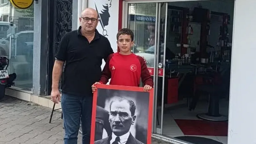 Fethiye'de öğrencinin Atatürk portresine duyarlılığı takdir topladı