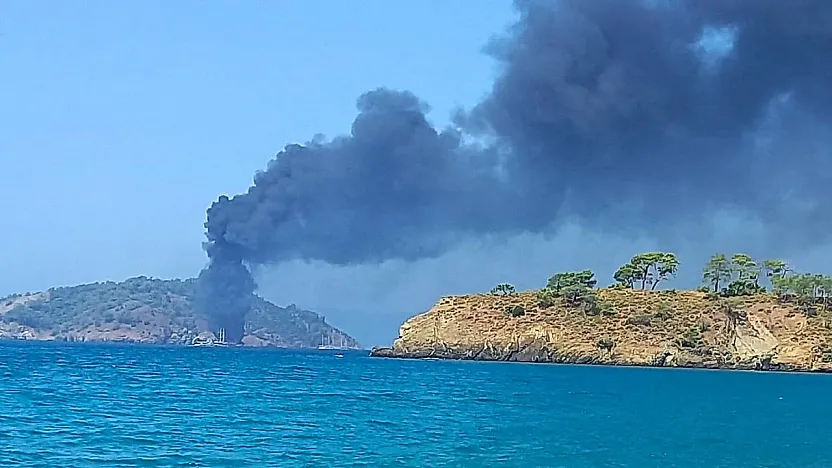 Fethiye'de tekne yangını