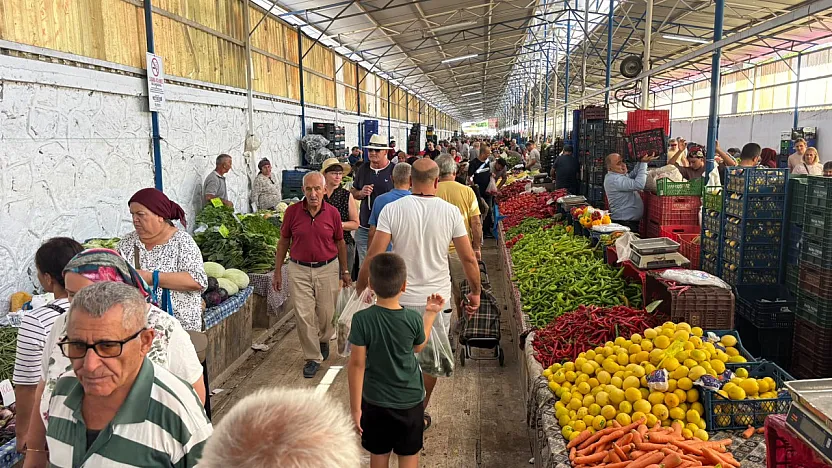 Fethiye Salı Pazarı'nda fiyatlar