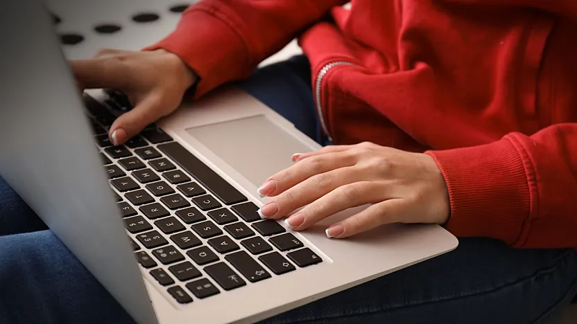 Gerçek alışveriş yapmadan dopamin mutluluğu: Sahte alışveriş siteleri neden ilgi görüyor?